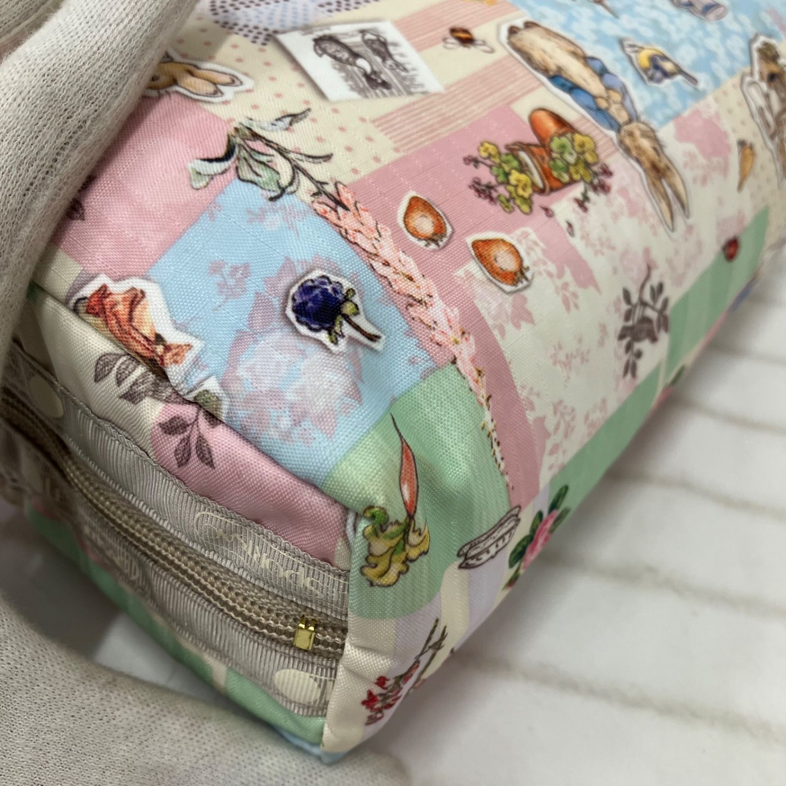 440 LeSportsac レスポートサック ピーターラビット コラボ ポーチ 