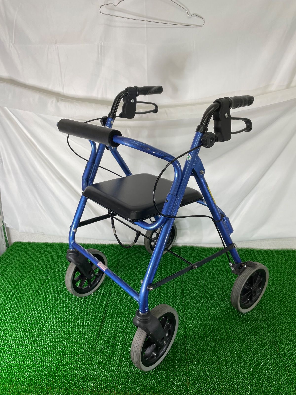 taketora 竹虎 歩行車 歩行器 介護用品 ブルーメタリック - メルカリ