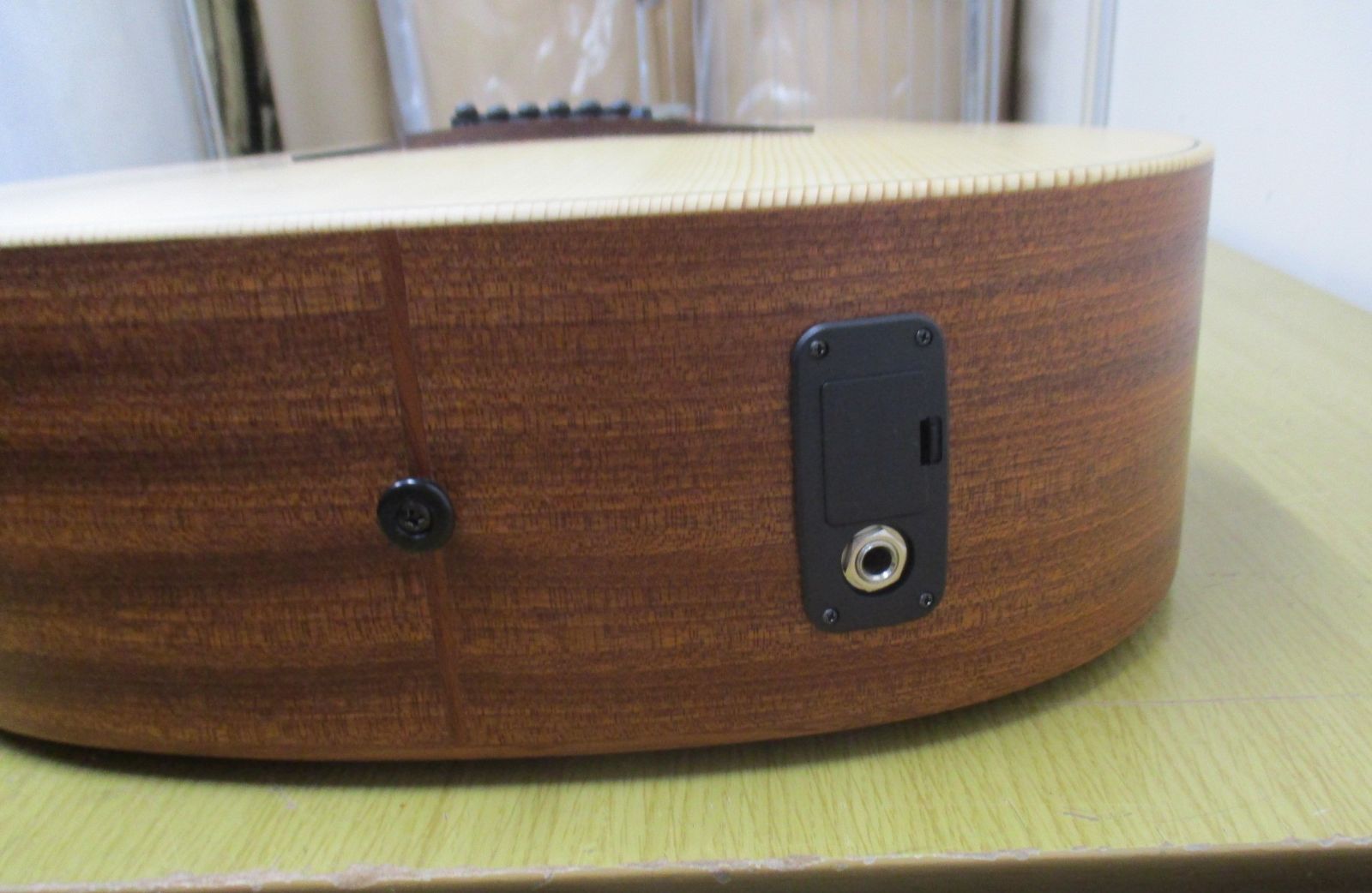 B147 美品 LAG Guitars T70DCE Tramontane エアレコ/アコースティック