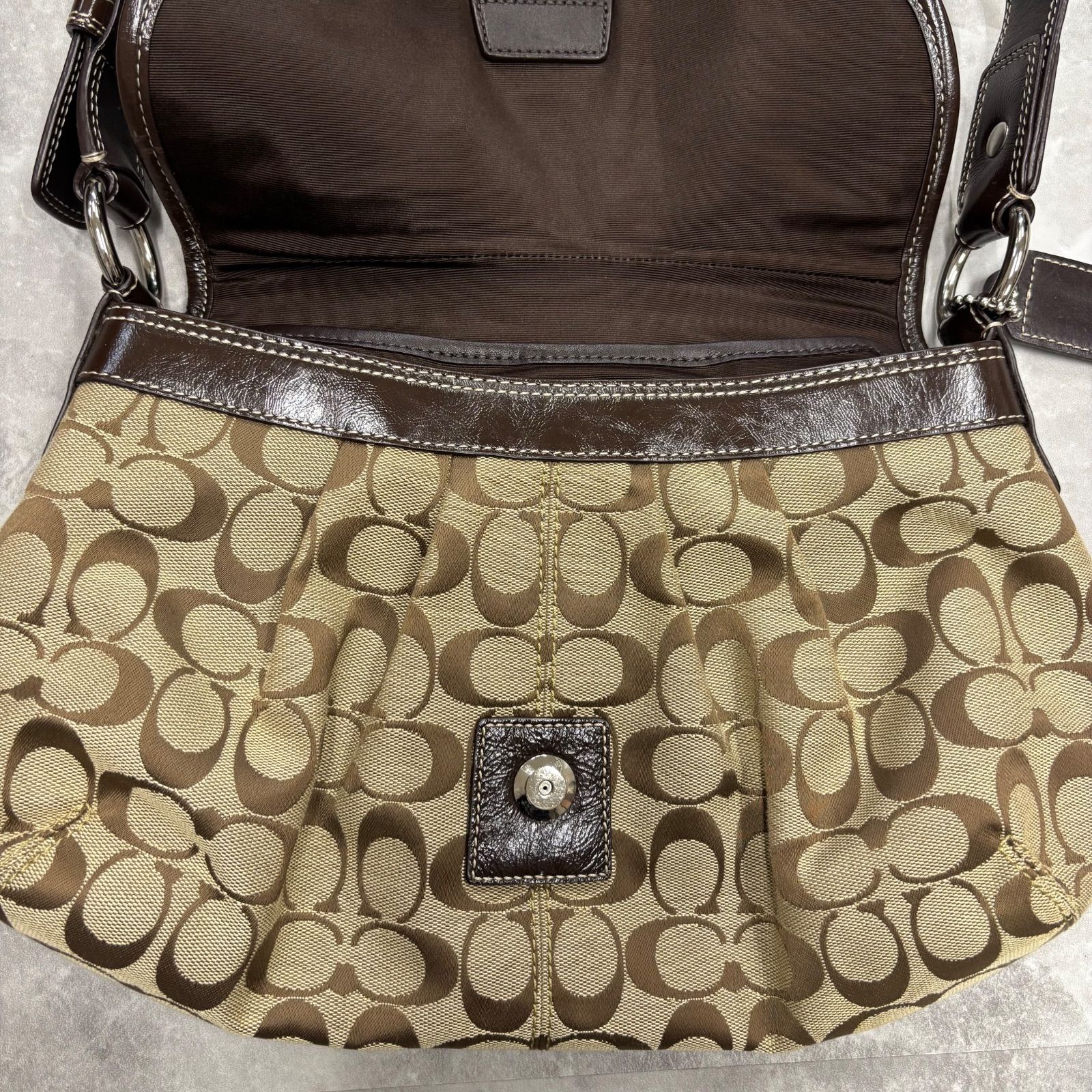 COACH コーチ 7077 ショルダーバッグ シグネチャー柄 ブラウン系 