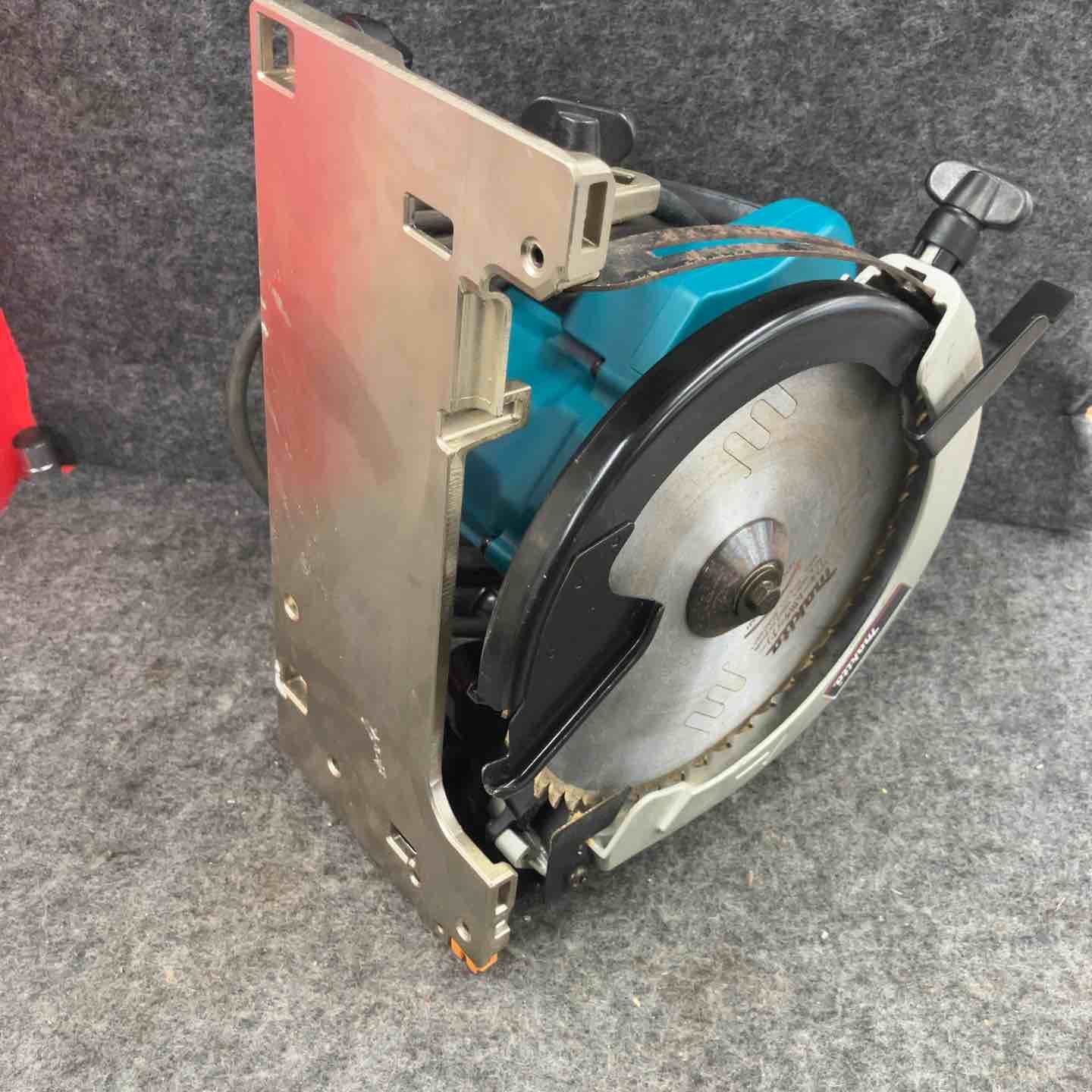 ☆マキタ(makita) 190mm際切丸のこ 5840BA【鴻巣店】 - メルカリ
