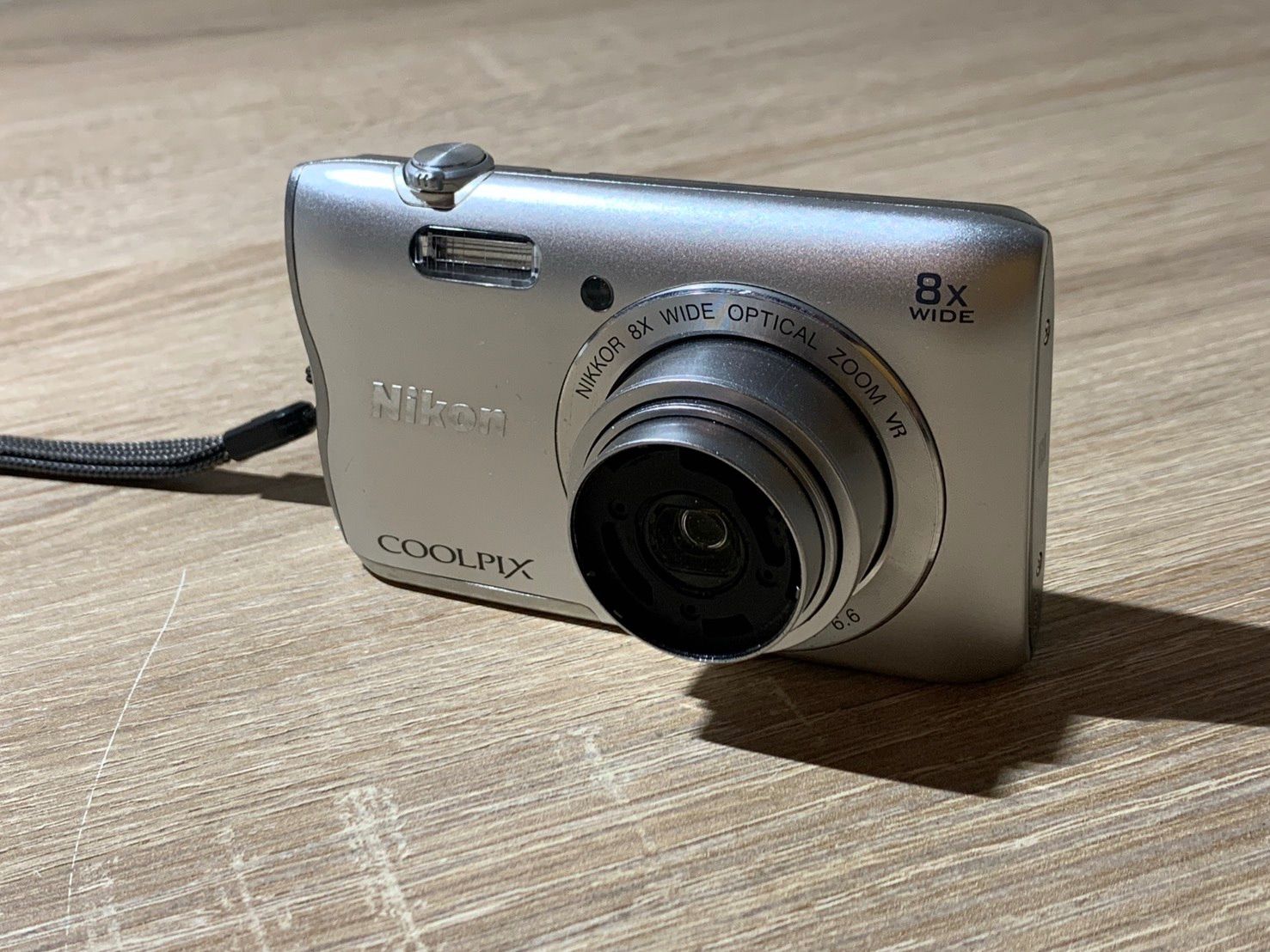9891 Nikon COOLPIX A300 シルバー デジカメ ジャンク品【宅】 - メルカリ