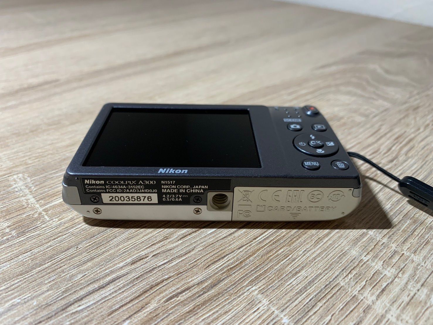 9891 Nikon COOLPIX A300 シルバー デジカメ ジャンク品【宅】 - メルカリ