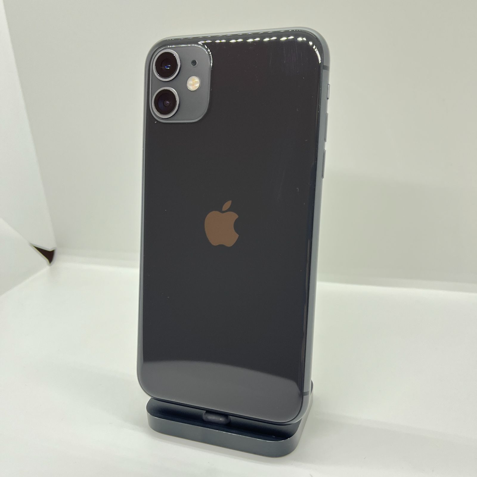 バッテリー新品】iPhone11 128GB ブラック【SIMロック解除済み 