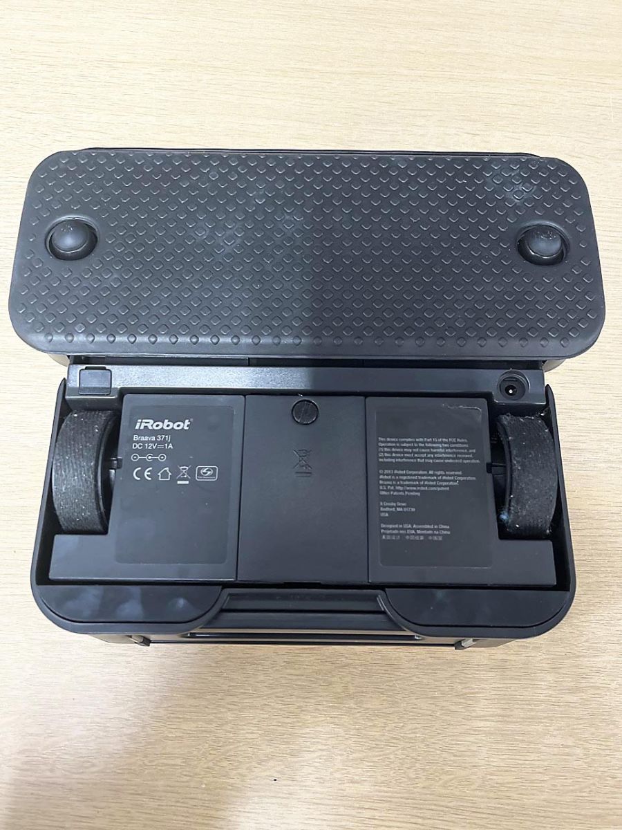 新品未開封iRobot Braavaブラーバ 371j 床拭きロボット アイロボット ブラーバ371j ロボット掃除機 床拭き 水拭き から拭き  ☆新品未開封☆irobot ブラーバ371j