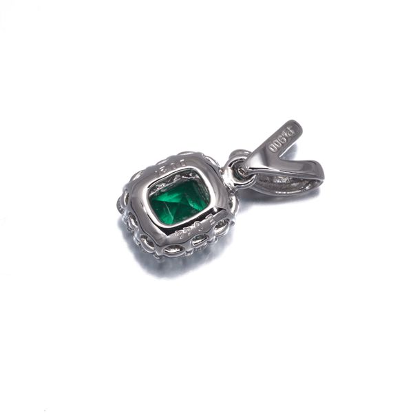 エメラルド 0.44ct ダイヤ ダイヤモンド 0.21ct クラシック ペンダント