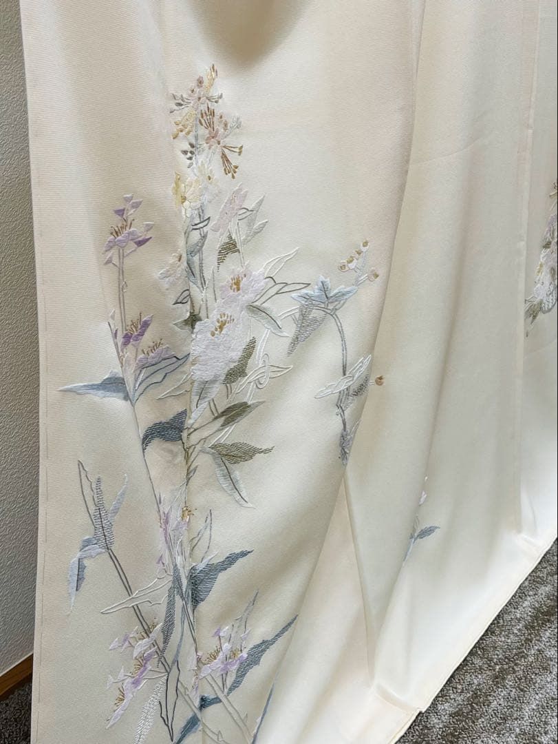 山口美術織物 手刺繍 付け下げ 正絹 躾糸付き パールトーン加工済 A312 