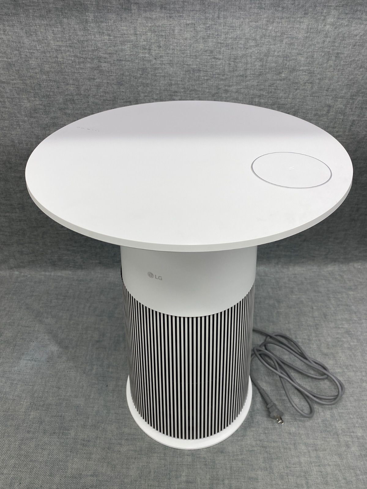 LG マルチ機能空気清浄機 PuriCare AeroFurniture - メルカリ