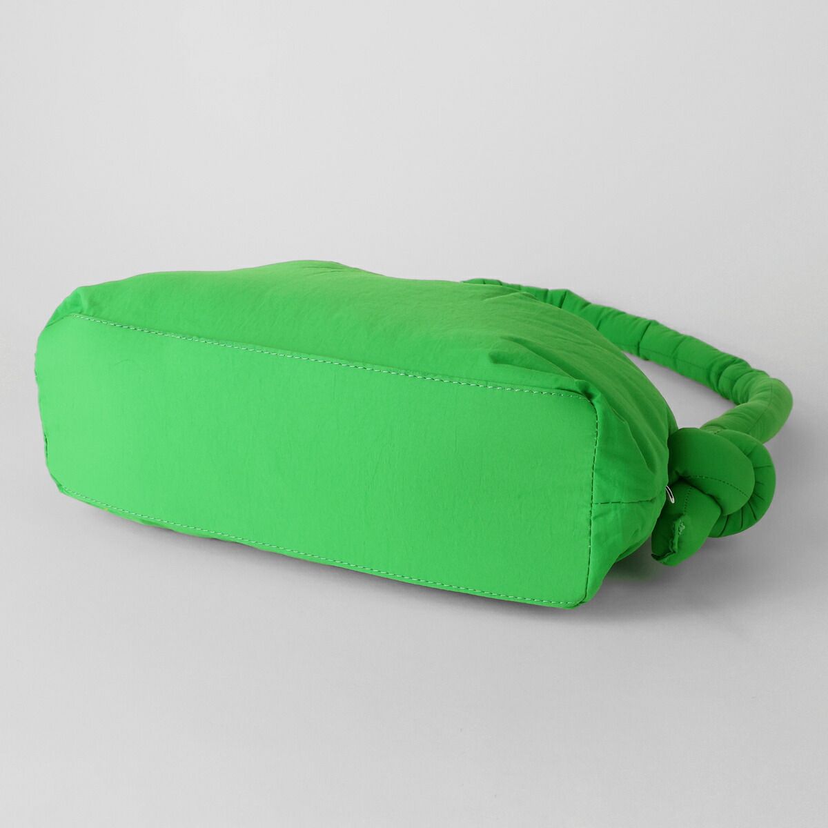 新品 オレンド OLEND MINIONA SOFT BAG ショルダーバッグ グリーン 