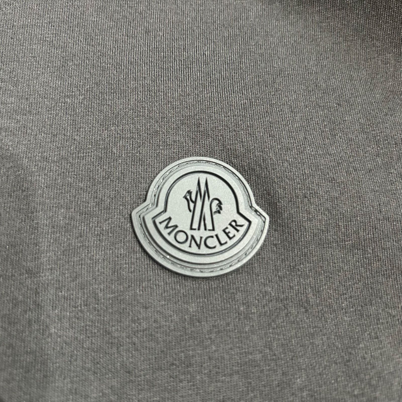 MONCLER モンクレールラバーワッペン半袖Tシャツ黒M - メルカリ