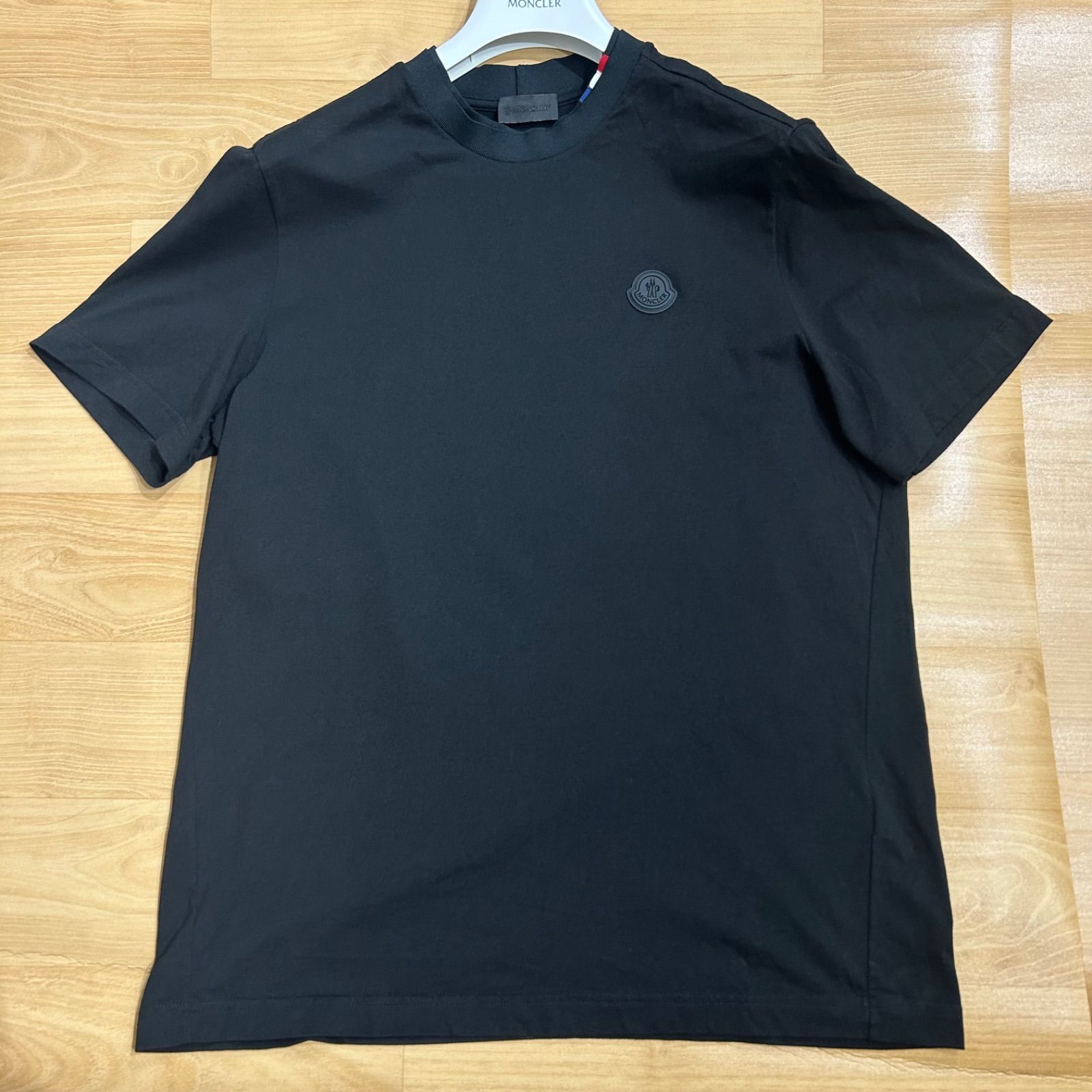 MONCLER モンクレールラバーワッペン半袖Tシャツ黒M-東京の店舗・通販情報