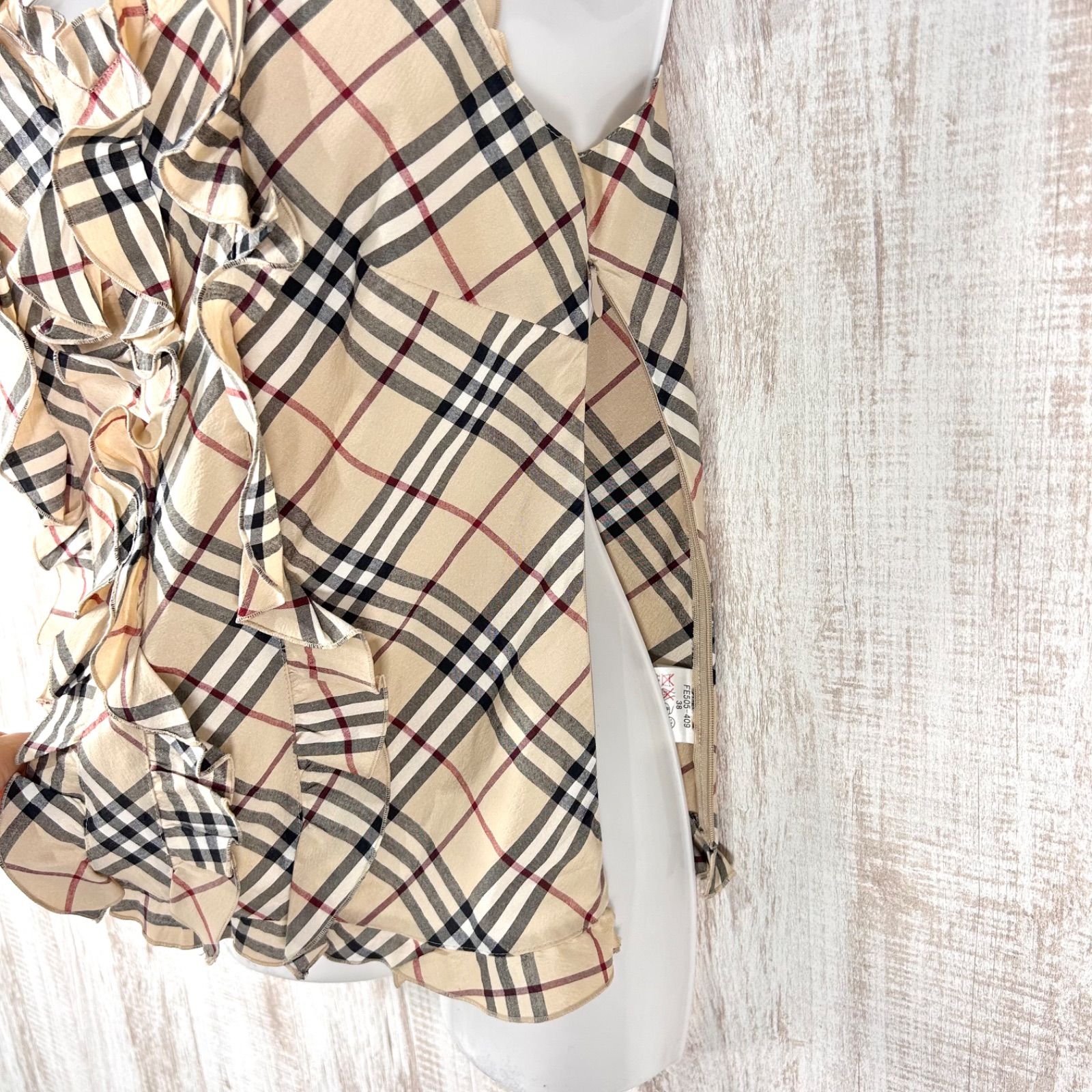 【BURBERRY】00sロゴ刺繍ノバチェック柄ストレッチタンクトップ　ベージュ 美品 00s BURBERRY BLUE LABEL バーバリーブルーレーベル ボリューム