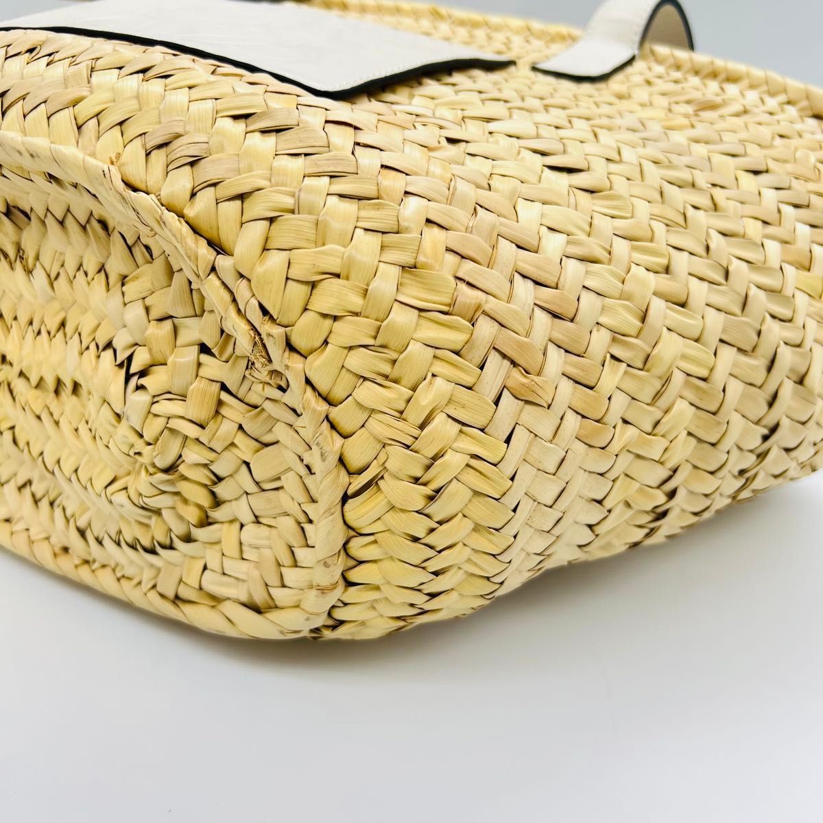 LOEWE ロエベ バケット かごバッグ スモール ハンドバッグ ホワイト 