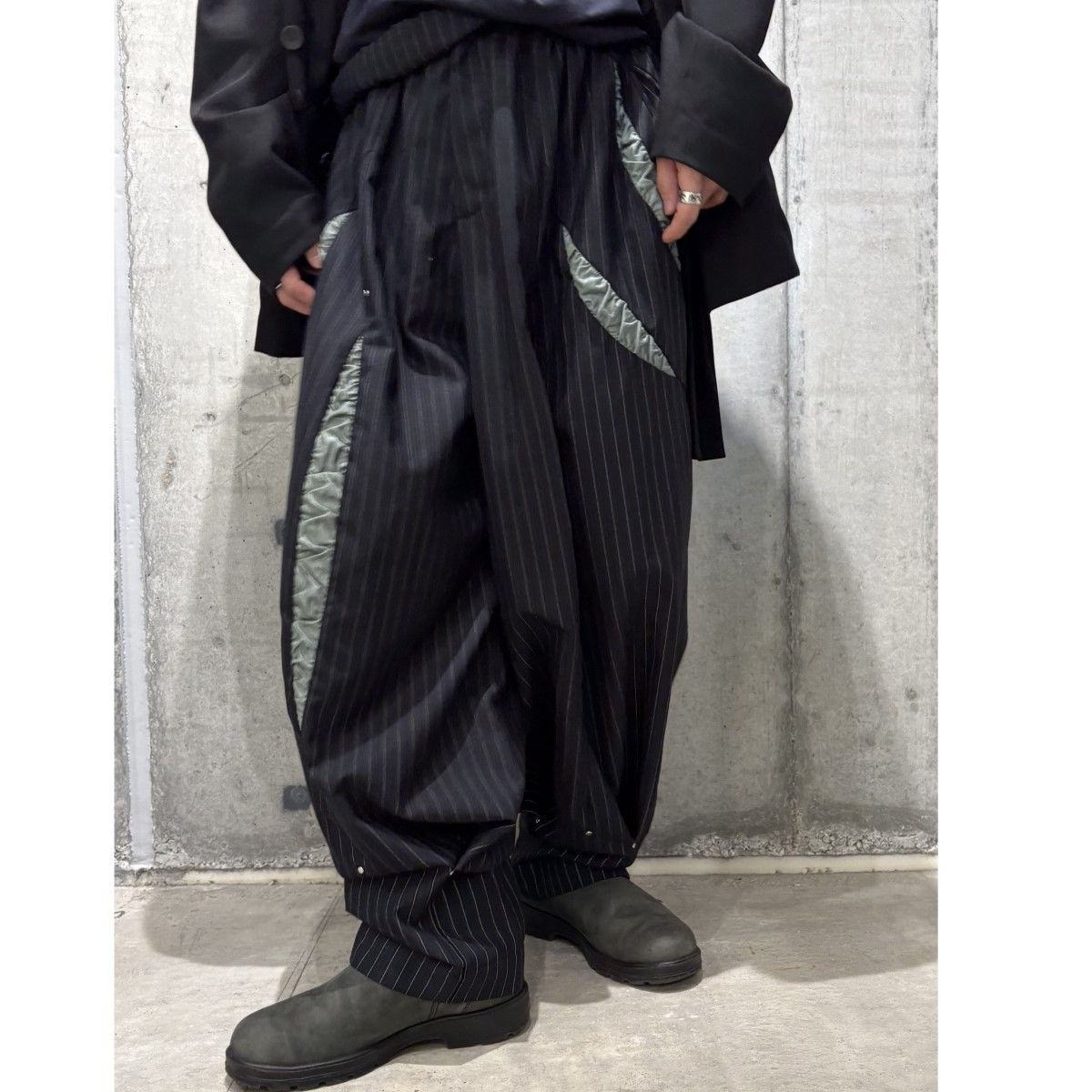 プ*ン様 kiko kostadinov ストライプパンツ Kiko Kostadinov 21SS Anthonis Trousersヴァージンウールワイド