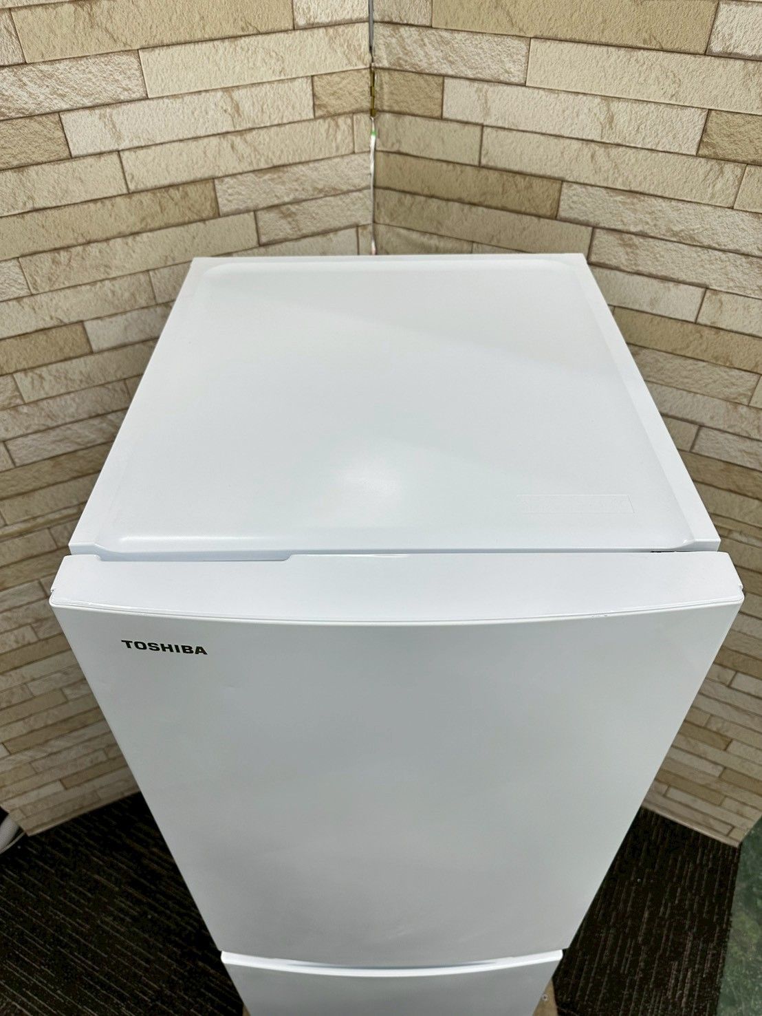 大阪送料無料★3か月保障付き★冷蔵庫★東芝★2ドア★2021年★GR-T15BS(W)★R-2173 大阪送料無料☆3か月保障付き☆冷蔵庫☆東芝☆2ドア☆2021年☆GR-T15BS
