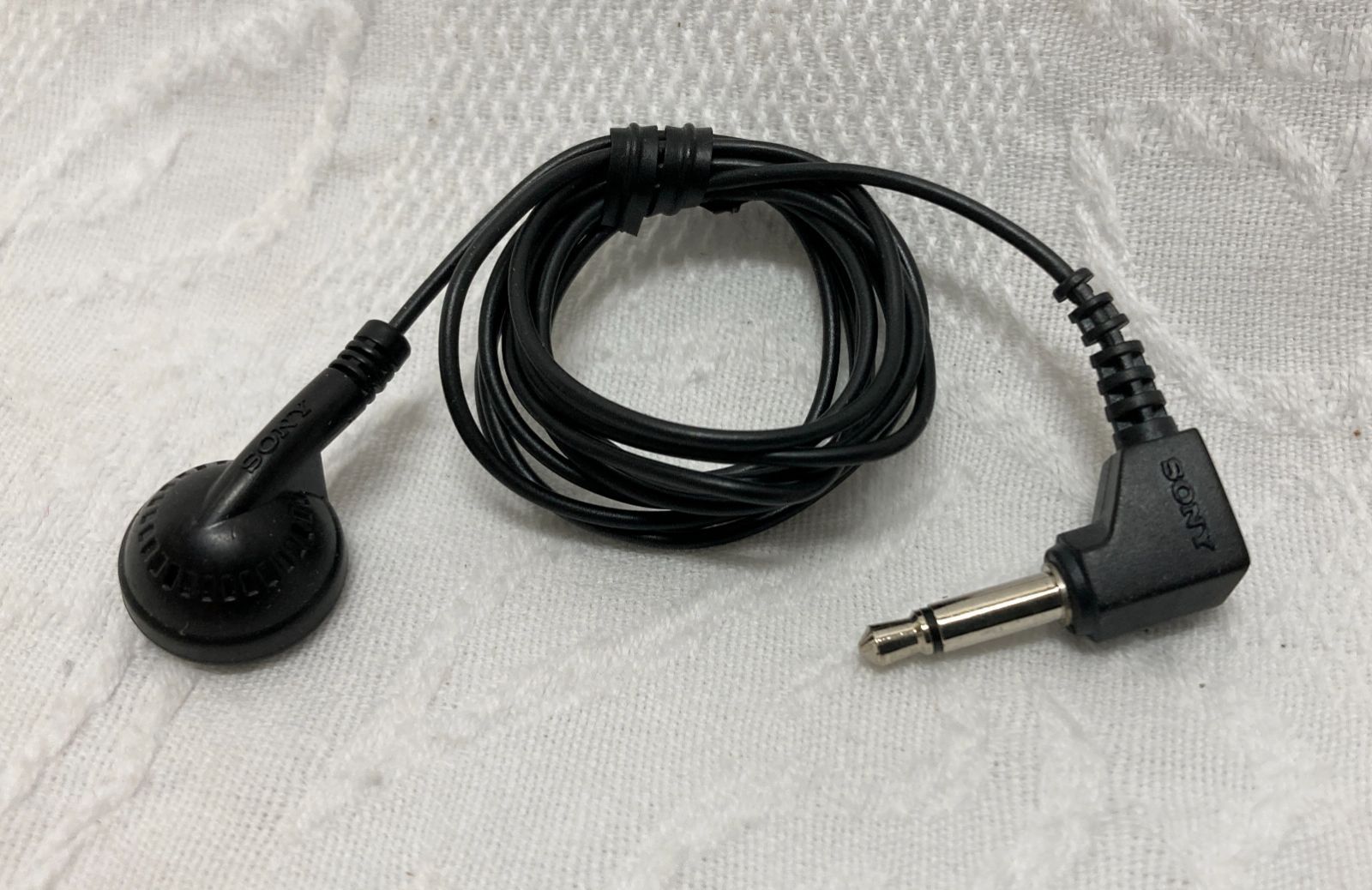 〇SONY XDR-63TV ポケットラジオ 1SEG TV/FM AM イヤホン付 携帯ラジオ