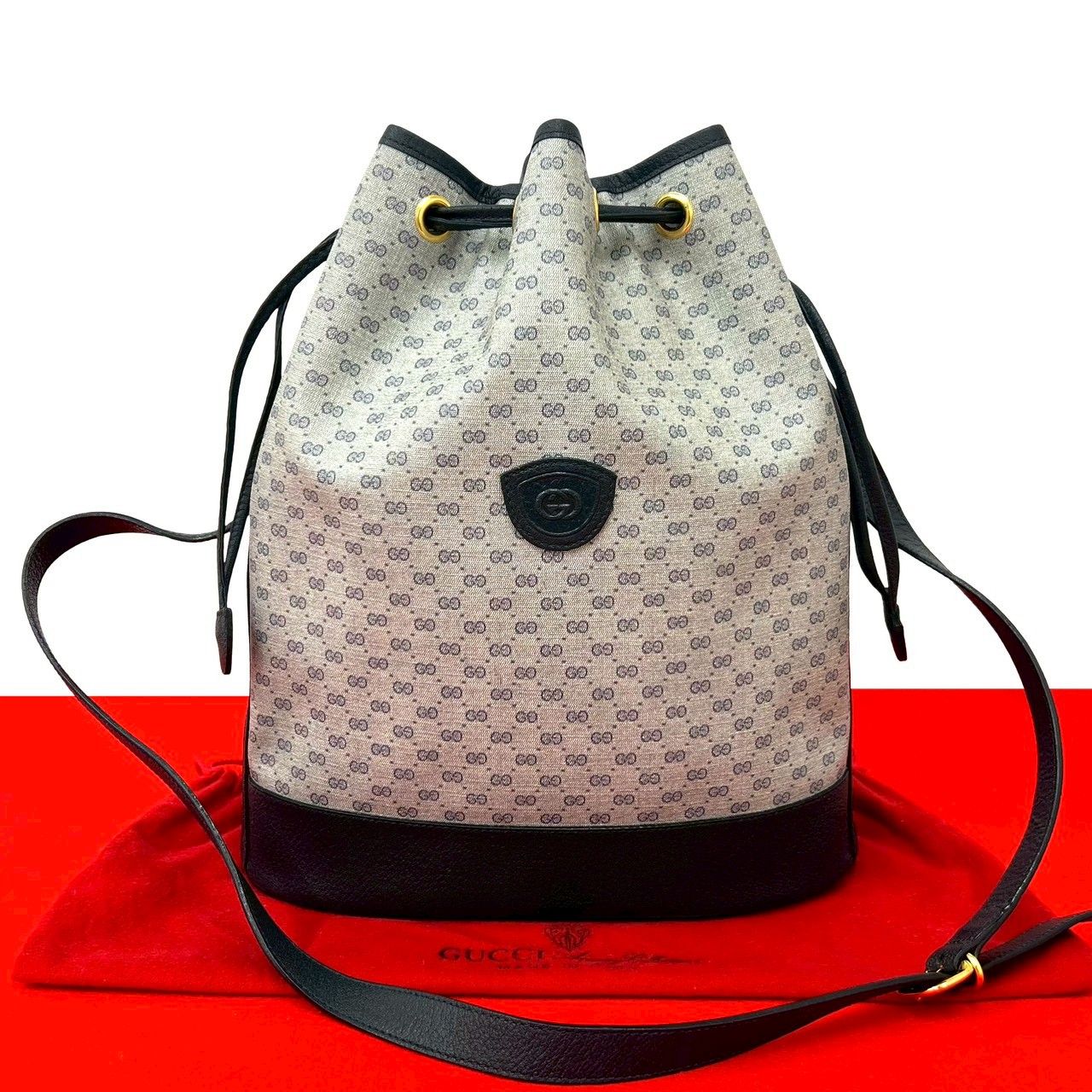 GUCCI（グッチ）ヴィンテージ GGロゴ レザー ショルダーバッグ