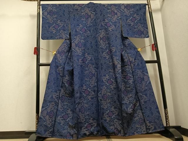 平和屋着物●本場大島紬　薩摩結城　草花文　正絹　逸品　未使用　AABH3075ph 平和屋着物○本場大島紬 薩摩結城 草花文 正絹 逸品 未使用 AABH3075ph