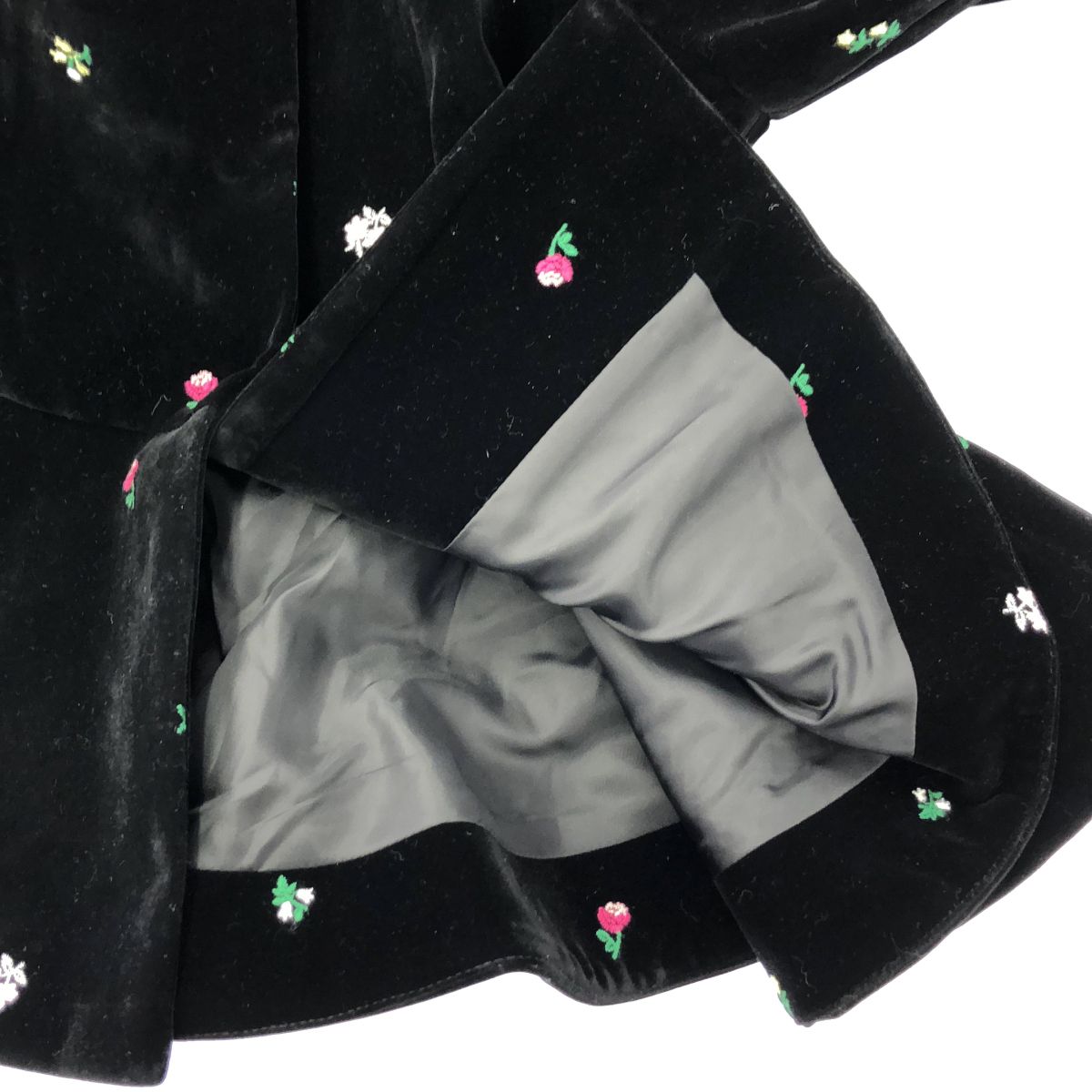 Bibiy B. STARRY PEPURAMU CARDIGAN 【公式通販】