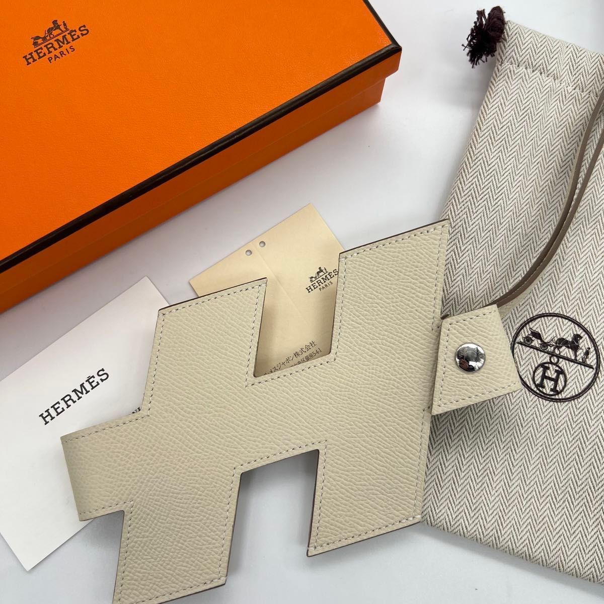HERMES エルメス H タグ フォンケース　U刻印 フォンケース　スマホケース ホワイト レザー