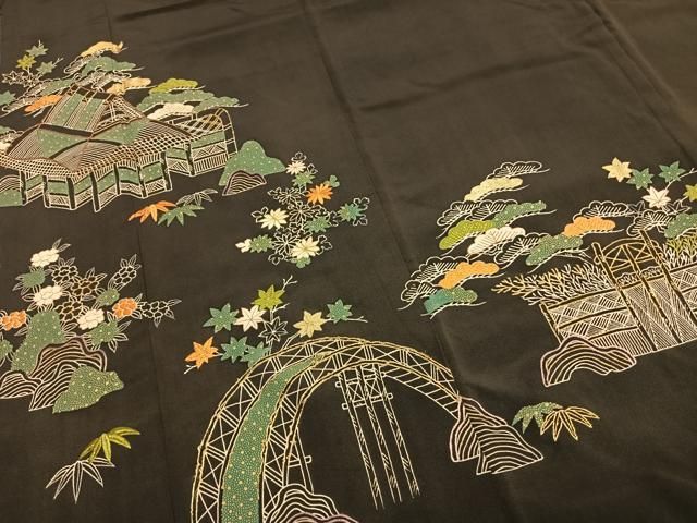 平和屋着物●創業130年　江戸染繍友禅　大彦　黒留袖　刺繍　風景文　金糸　金彩　高島屋扱い　正絹　逸品　AABH0829fy 平和屋着物○創業130年 江戸染繍友禅 大彦 黒留袖 刺繍 風景文 金糸