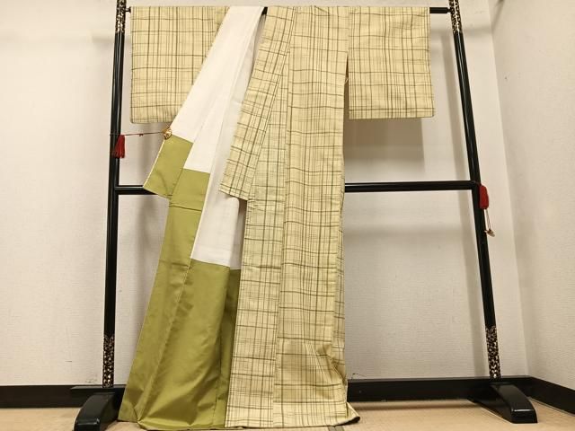 平和屋着物●上質な紬　格子　正絹　逸品　AABH4088ph 平和屋着物□上質な紬 格子 正絹 逸品 CABG6819xiの通販 by 平和屋｜ラクマ