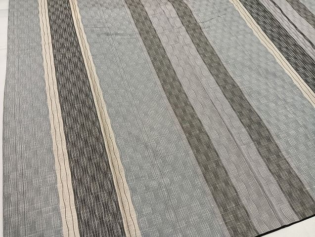 平和屋着物●上質な紬　縞　立涌文　正絹　逸品　AABH4093ph 平和屋着物○上質な紬 縞 立涌文 正絹 逸品 AABH4093ph - メルカリ