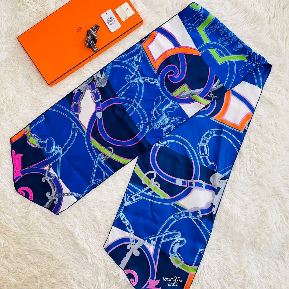 限定価格　エルメス　マキシツイリー　帝王学　シルクマフラー　シルクスカーフ　美品 HERMES エルメス LINSTRVCTION DV ROY 帝王学 マキシツイリー スカーフ