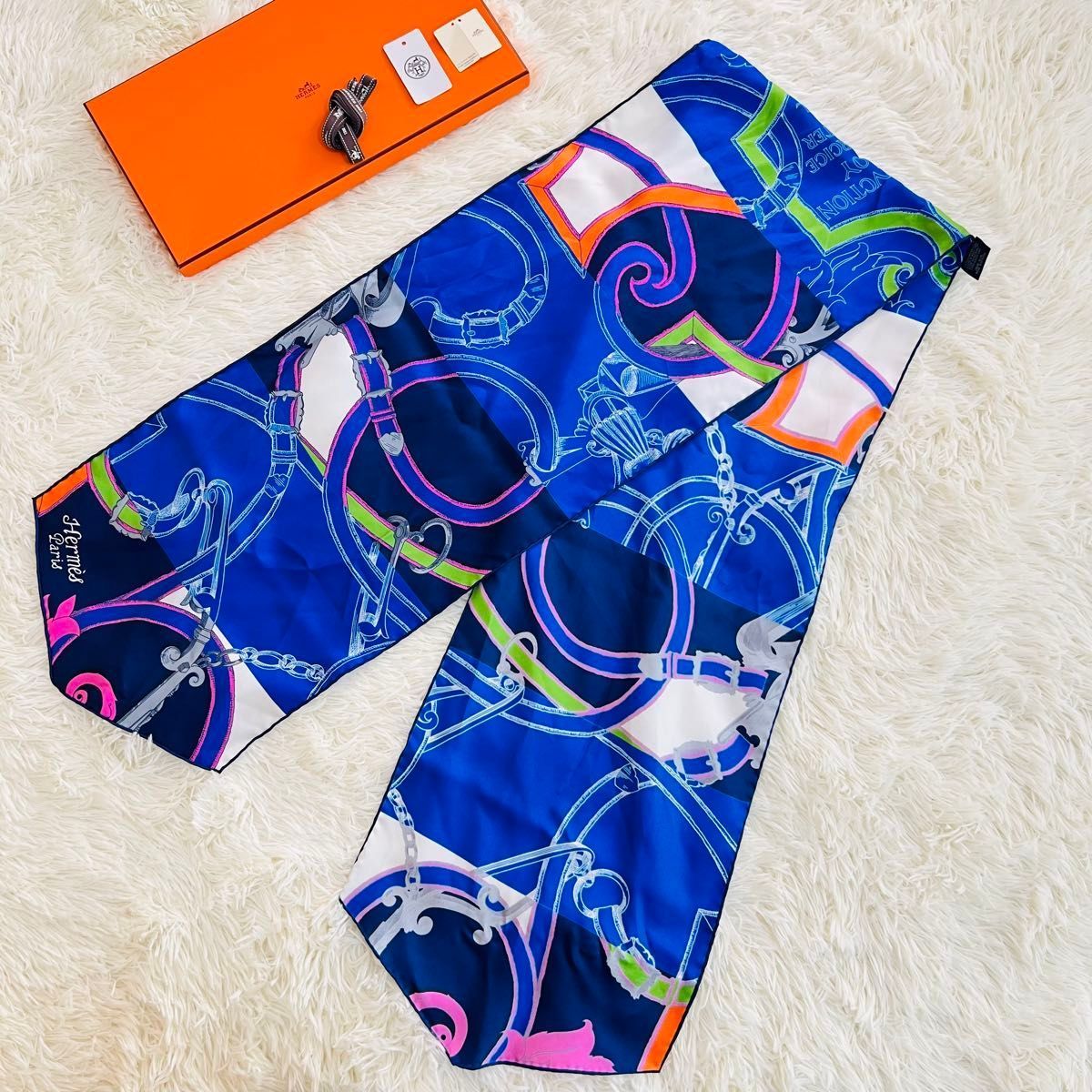 限定価格　エルメス　マキシツイリー　帝王学　シルクマフラー　シルクスカーフ　美品 HERMES エルメス LINSTRVCTION DV ROY 帝王学 マキシツイリー スカーフ
