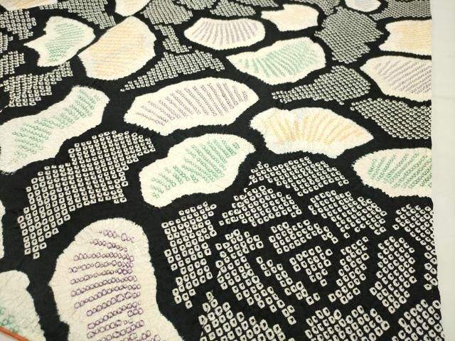 平和屋着物●豪華振袖　総絞り　駒刺繍　舞花文　黒地　正絹　逸品　CABD9172gh 平和屋着物○豪華振袖 総絞り 駒刺繍 舞花文 黒地 正絹 逸品
