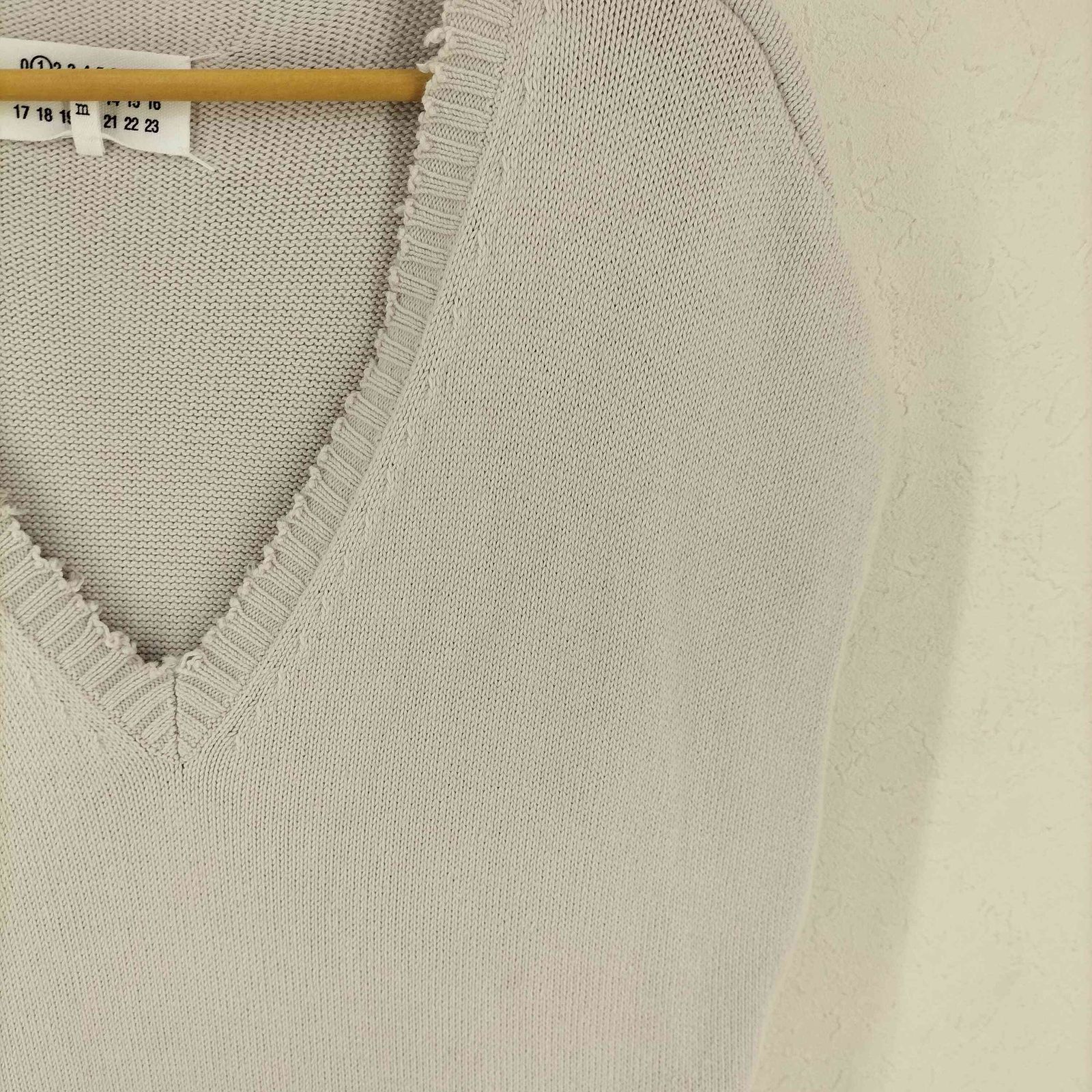 メゾンマルジェラ Maison Margiela 1 ノースリーブニット メゾンマルジェラ Maison Margiela 1 ノースリーブニット