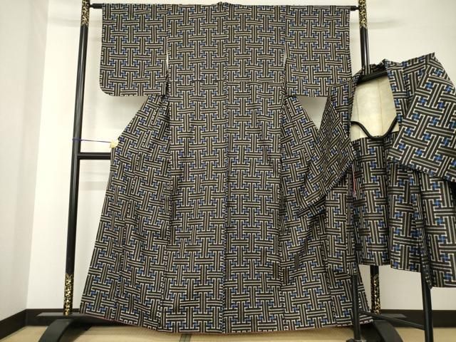 平和屋着物●本場大島紬　龍郷絣　秋名バラ　アンサンブル　正絹　逸品　AABH7052ck 平和屋着物○本場大島紬 龍郷絣 秋名バラ アンサンブル 正絹 逸品