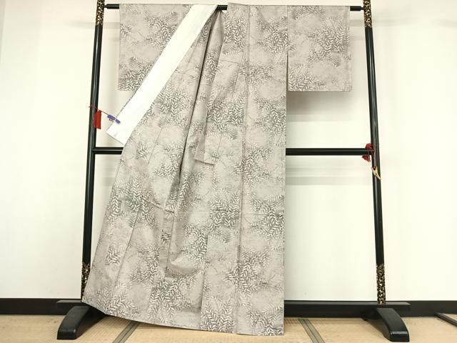 平和屋着物▽都喜ヱ門　本場大島紬　白大島　単衣　草葉文　藤絹織物謹製　反端付き　正絹　逸品　AABH8561jh 平和屋着物▽都喜ヱ門 本場大島紬 白大島 単衣 草葉文 藤絹織物謹製 反
