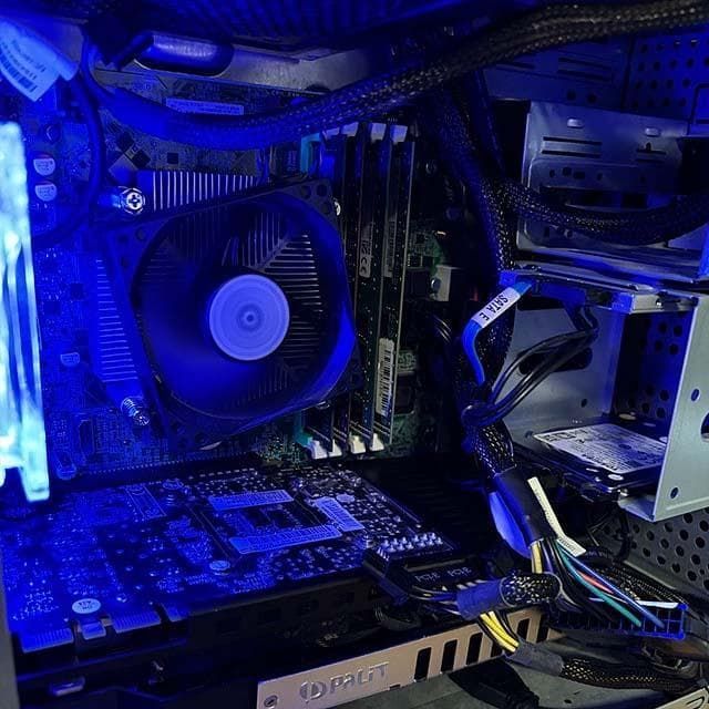 ◇特価品◇お手頃ゲーミングPC】Apex、ヴァロラント◎ - メルカリ