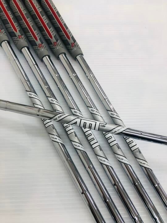 タイトリスト CB 620 AMT TOUR WHITE S200フレックス アイアンセット