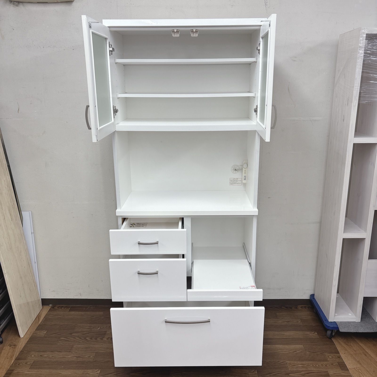 I520 ? 名古屋市近郊配送設置無料！ NITORI キッチンボード 食器棚 