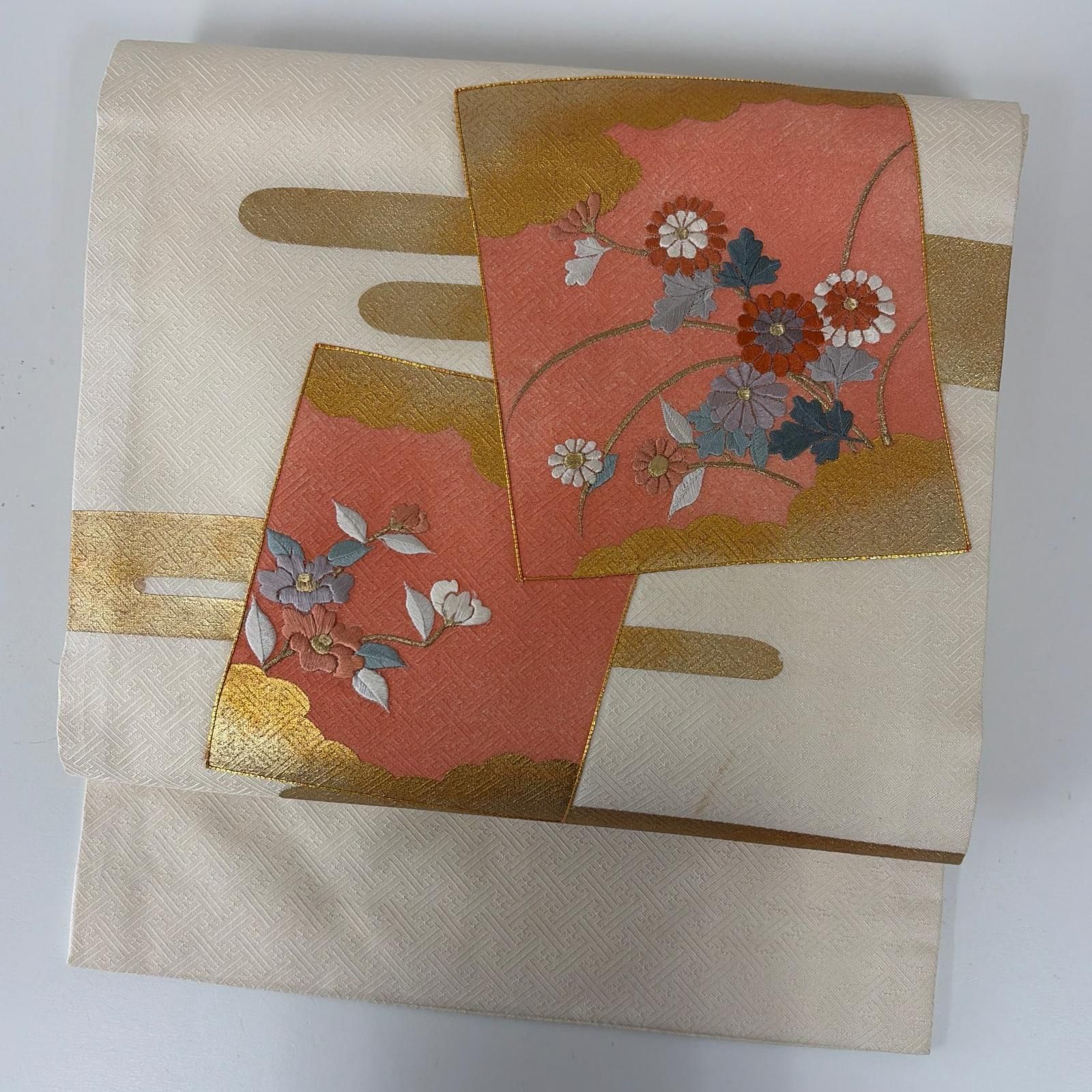 名古屋帯 正絹 金駒刺繍 花の刺繍 九寸 MA-6007 - メルカリ