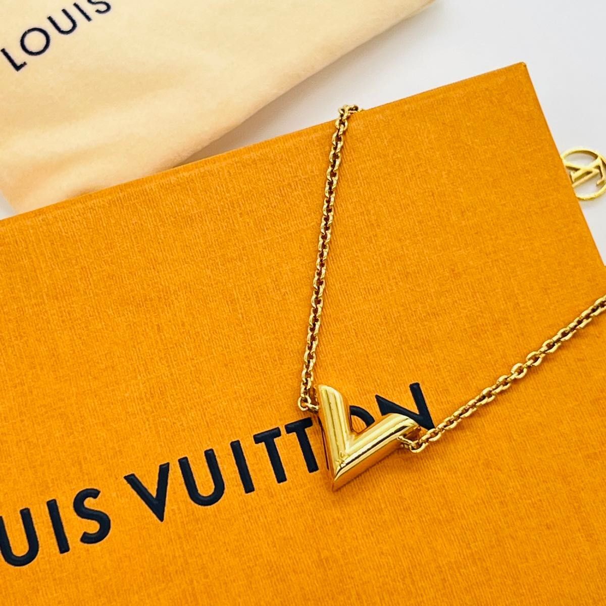 LOUISVUITTON ルイヴィトン M61084 エッセンシャルV ブレスレット