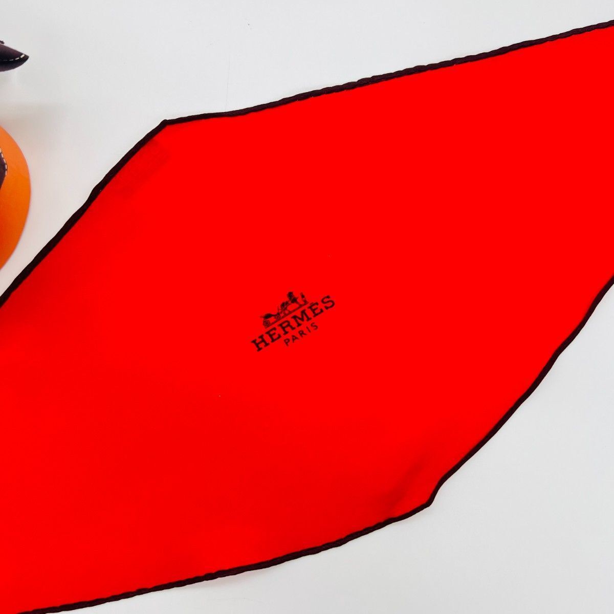 HERMES エルメス ツイリー スカーフ ロサンジュ レッド シルク 箱付き