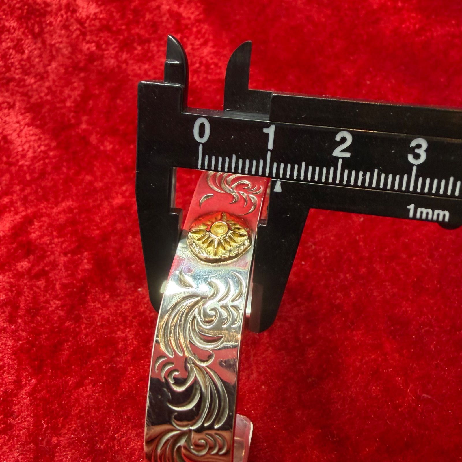 美品 太陽神 バングル SILVER×K18 35.5g アリゾナフリーダム/ARIZONA