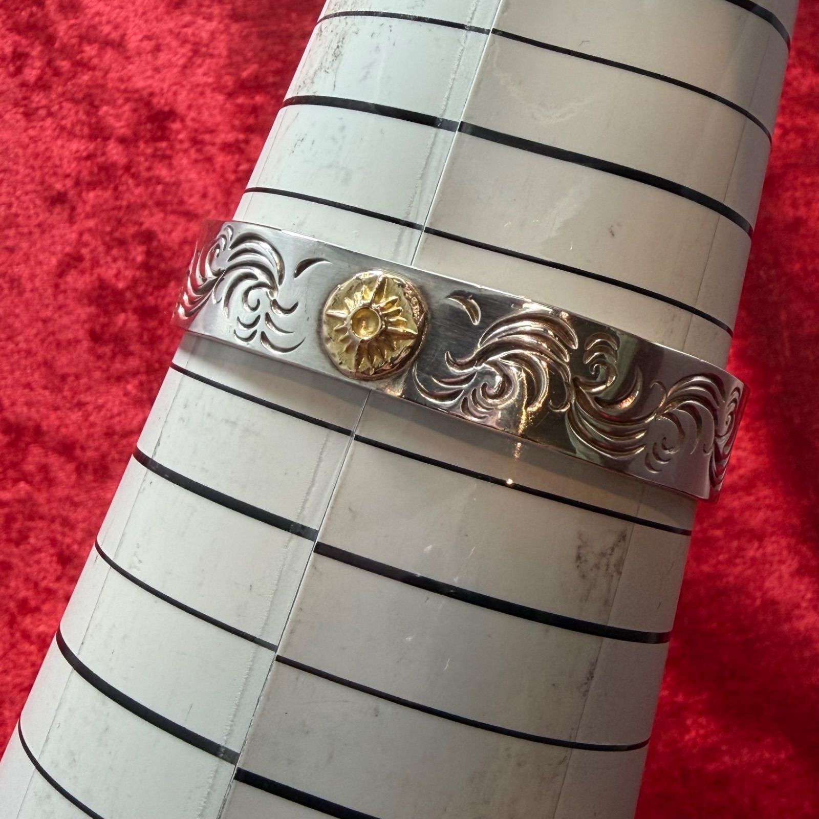 美品 太陽神 バングル SILVER×K18 35.5g アリゾナフリーダム/ARIZONA