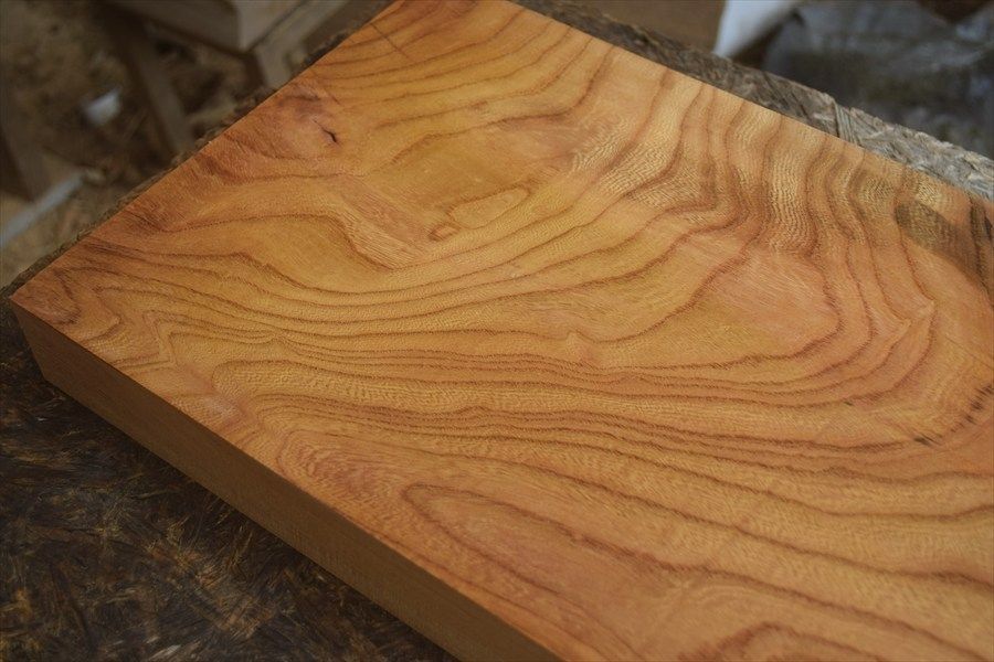 アウトレット ケヤキ(欅)の一枚 長さ約58.3cm 幅約26.9cm 厚さ約4.9cm