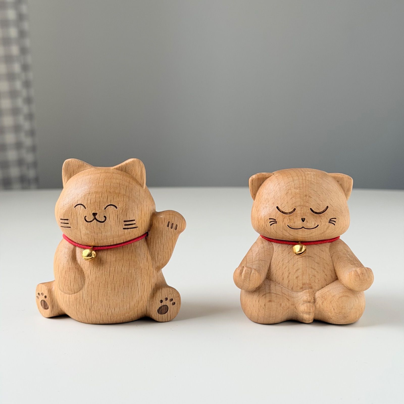 猫型木製置物 中型 ナチュラルウッド高22cm幅18cm 木製 猫 置物 招き猫 2体セット ナチュラル雑貨 インテリア 癒し