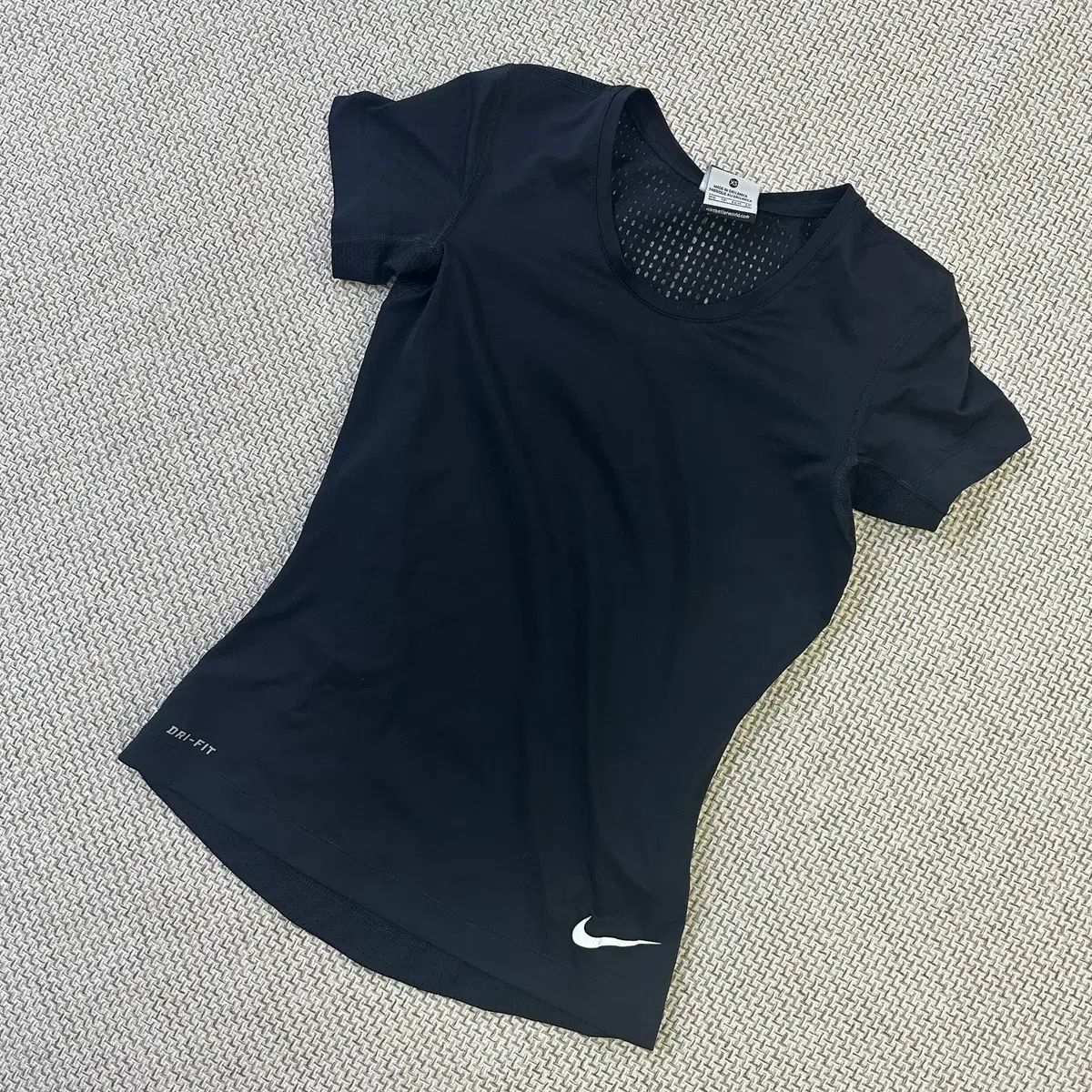 NIKE トーキョー ドライフィット ウィーメンズ S ランニングシャツ 直営ショップ NIKE ランニング 半袖Tシャツ ドライフィット 機能性