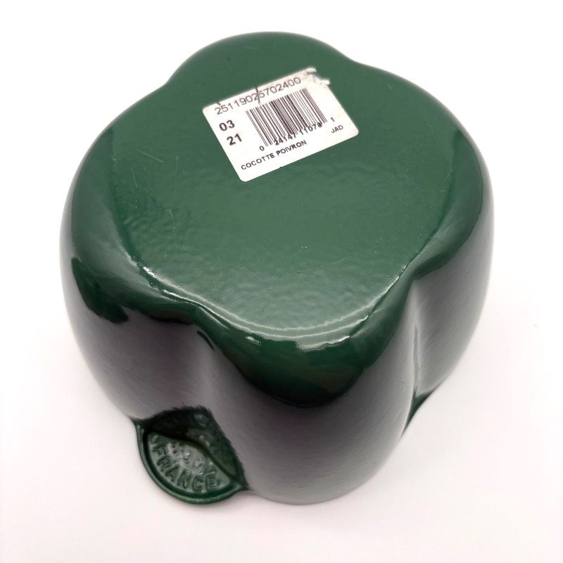 LE CREUSET ピーマン型鍋 緑色 箱付き 【公式通販】