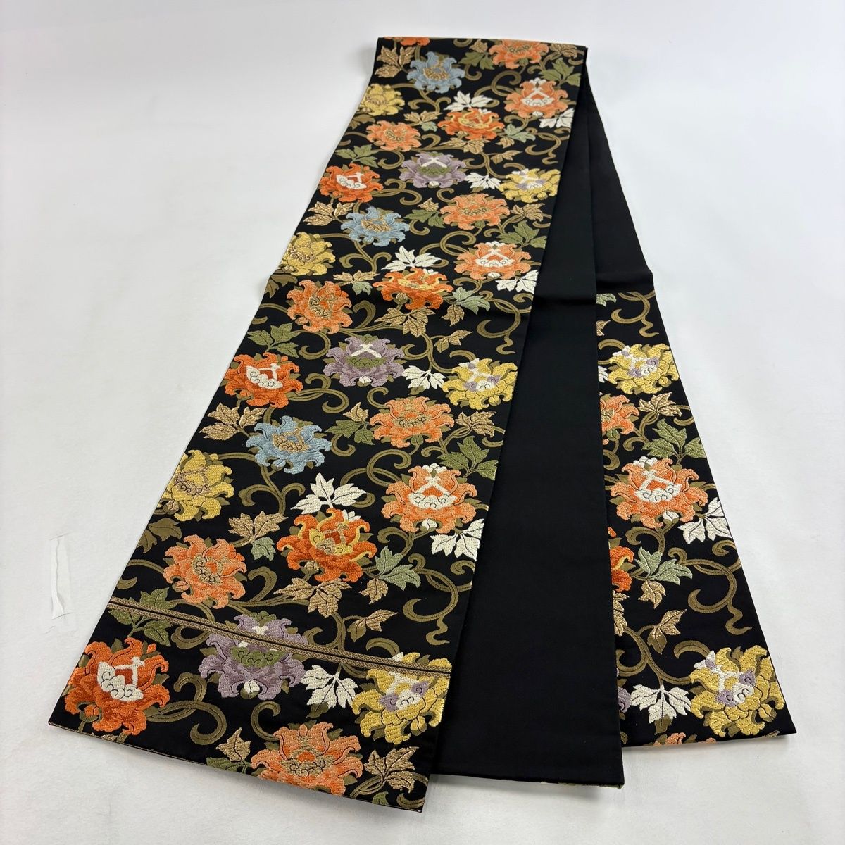 袋帯 美品 秀品 向かい鳥 草花 刺繍 箔 金色 六通 正絹 【中古