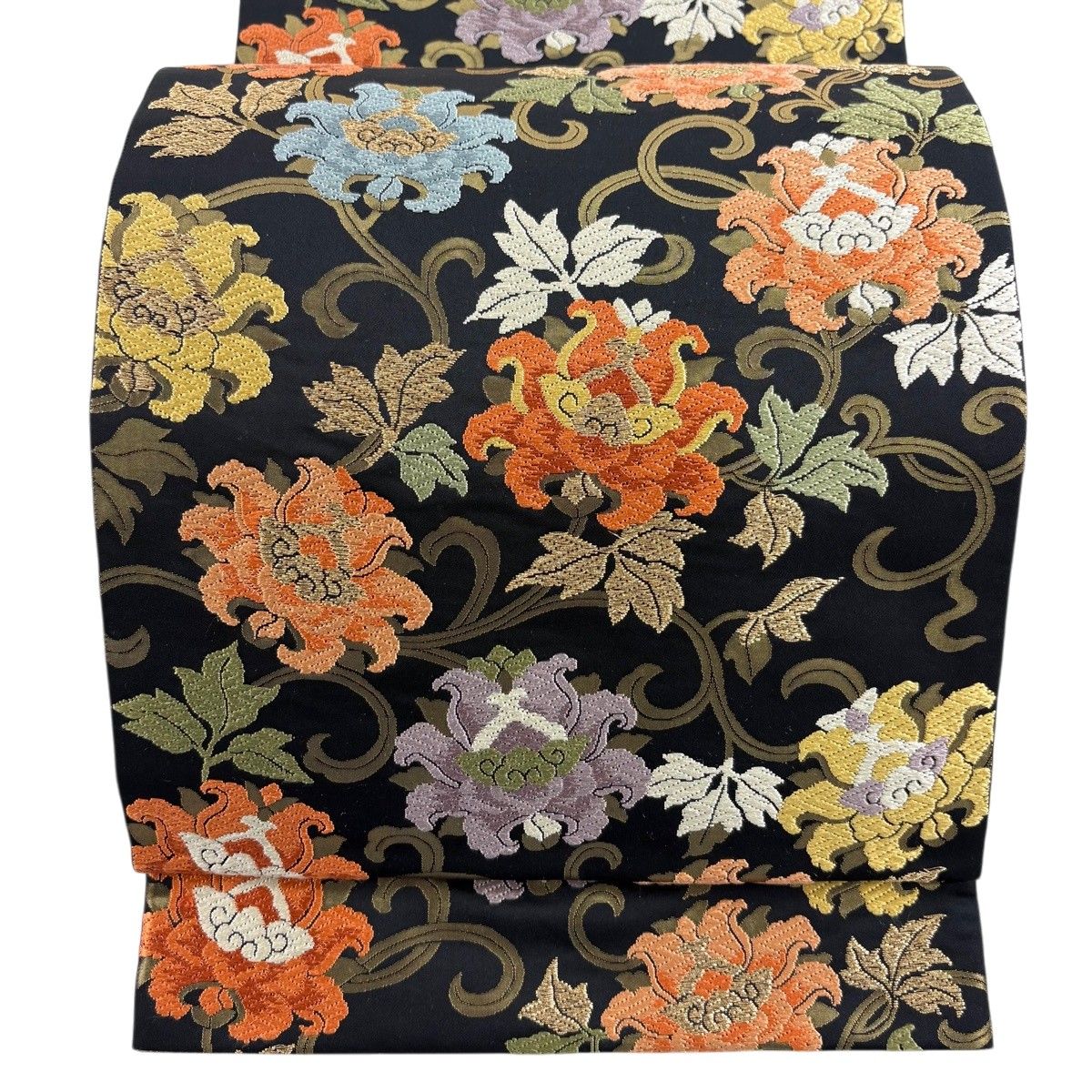 袋帯 美品 名品 花 葉 刺繍 金糸 黒 六通 正絹 【中古】 袋帯 六通