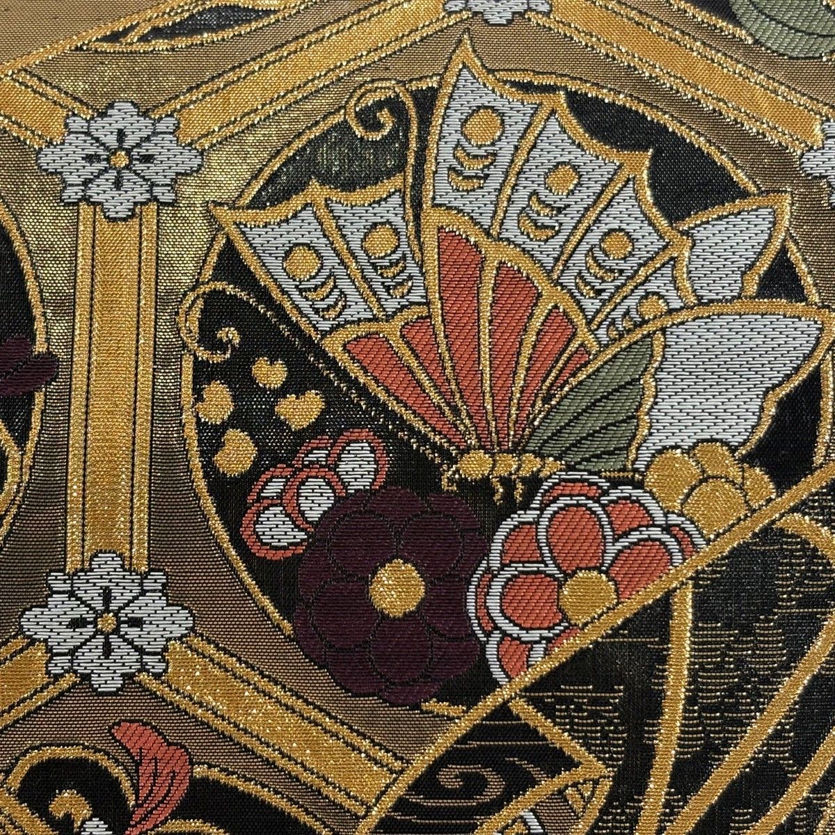 美品】 袋帯 秀品 振袖向き 蝶 華文 金糸 箔 黒 六通 正絹 【中古