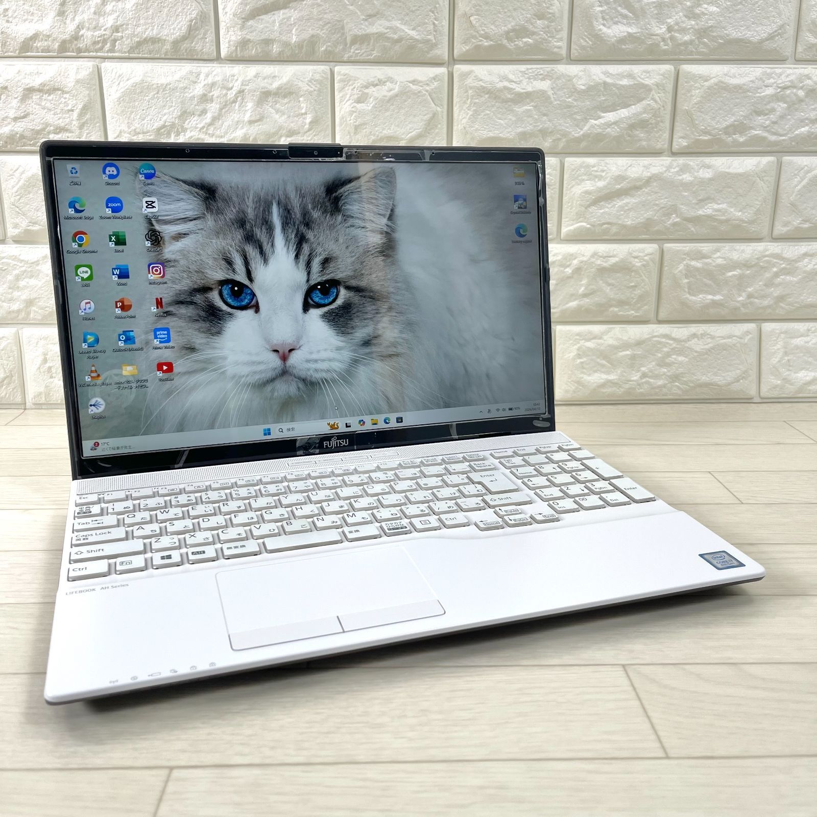 富士通 第8世代i7 SSD512GB メモリ16GB Win11 Office - メルカリ