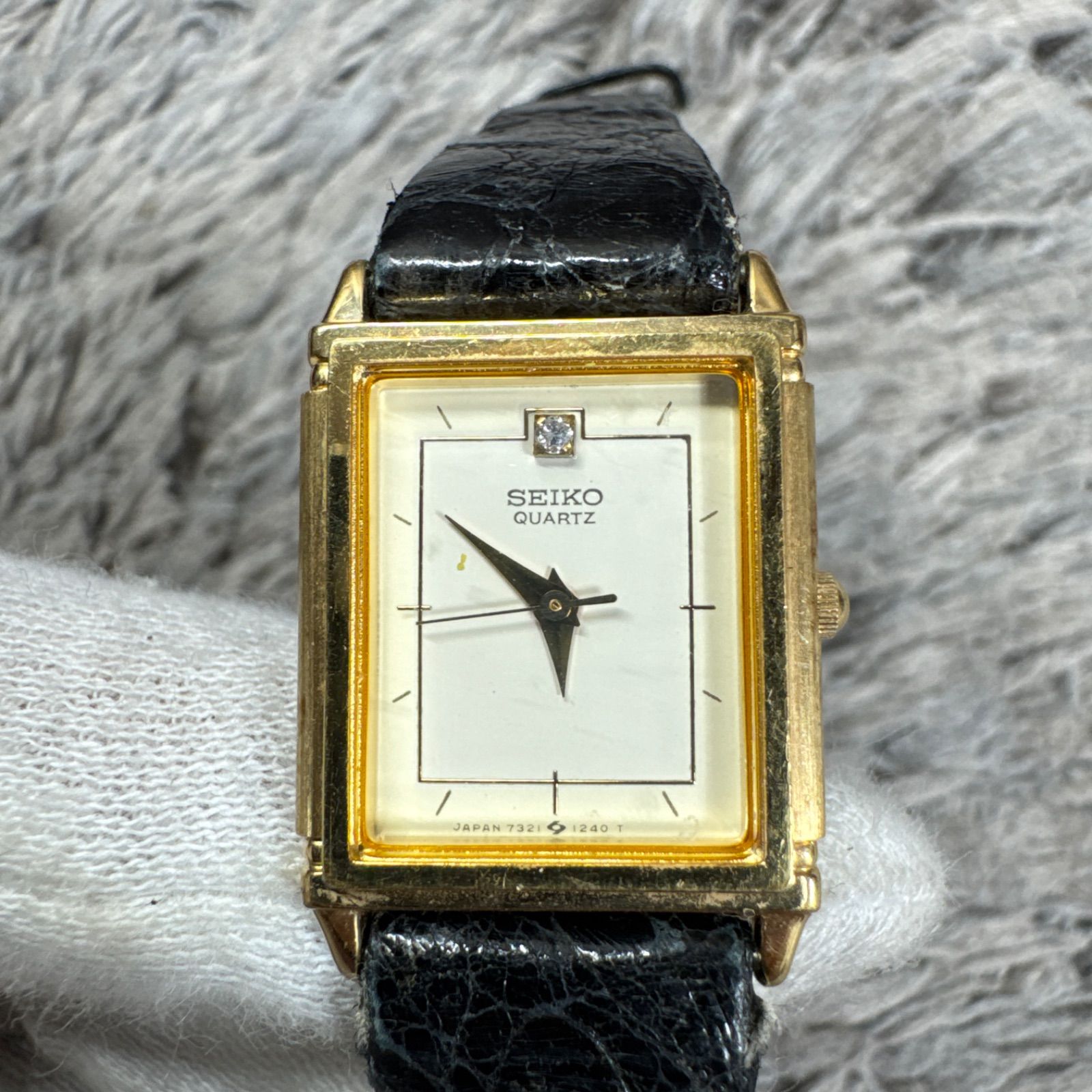 SEIKO セイコー スクエア クォーツ アナログ 腕時計 石付き レザー 